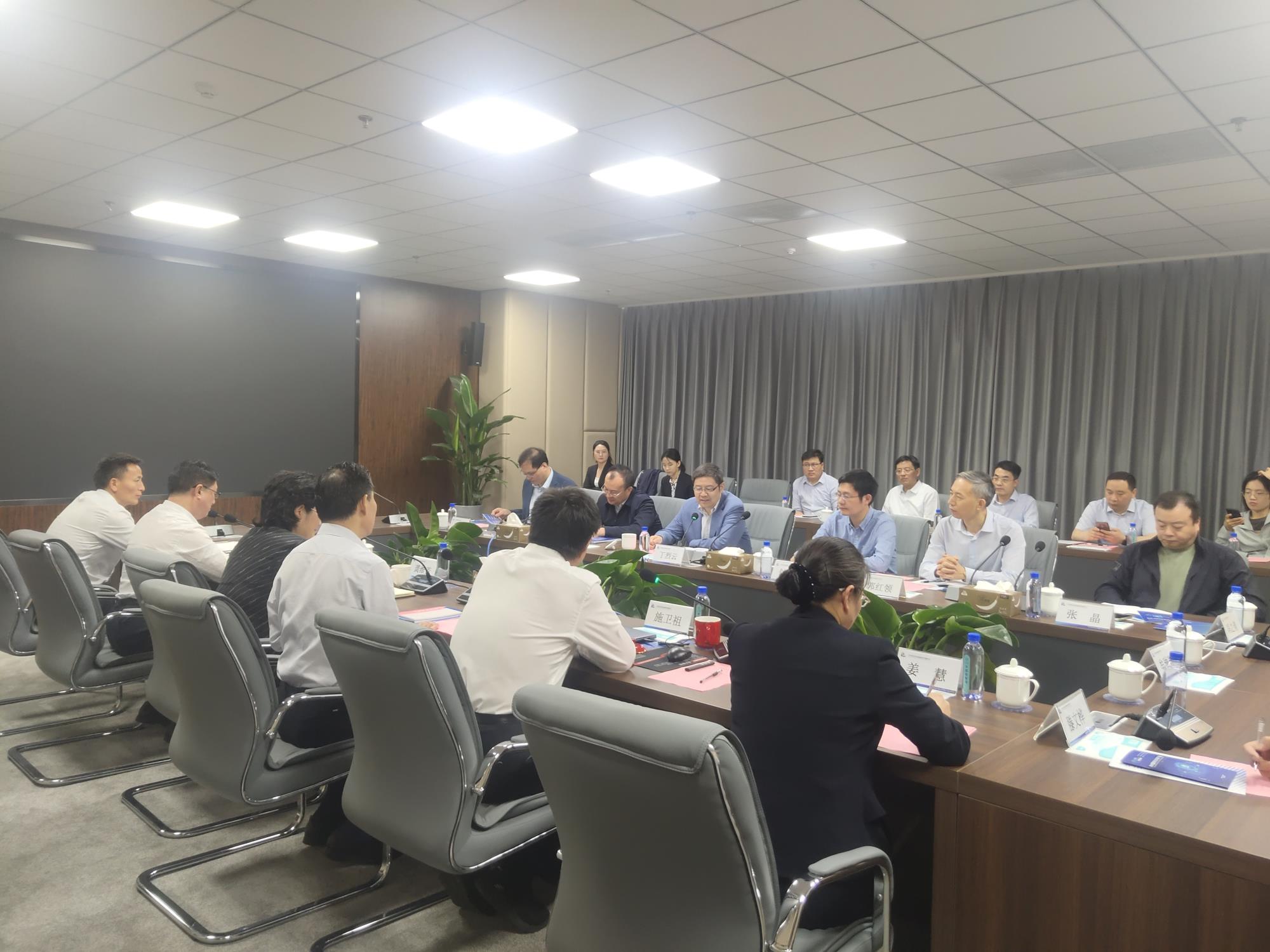 座谈会现场.jpg